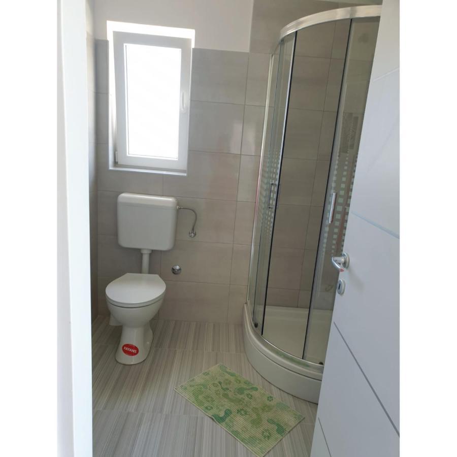 Apartment Mate4 Bibinje Eksteriør billede