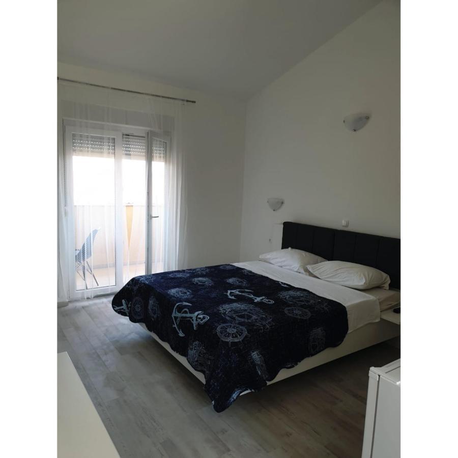 Apartment Mate4 Bibinje Eksteriør billede